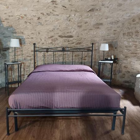 Stone House Apartment Veroli Luaran gambar