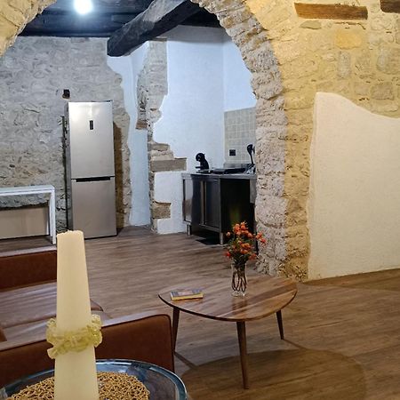 Stone House Apartment Veroli Luaran gambar